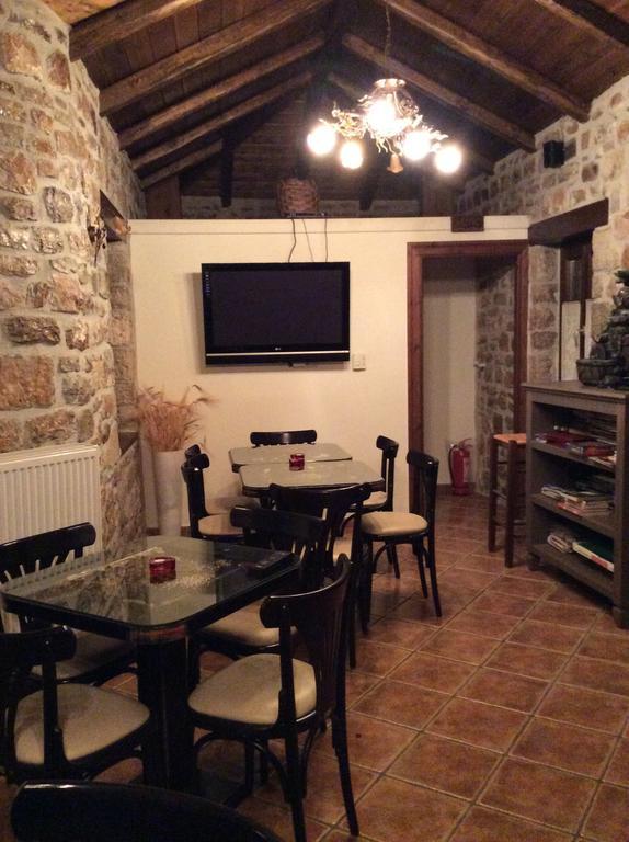Oihalia Guesthouse Fidhákia Екстериор снимка