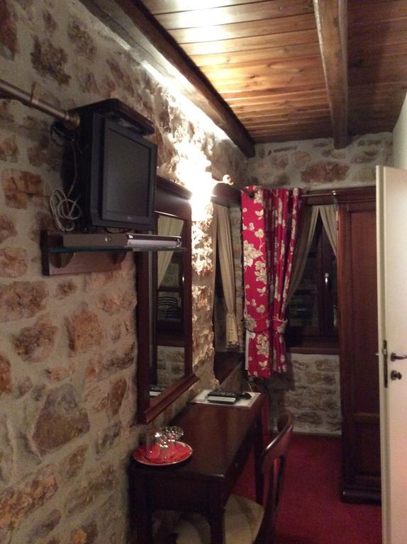 Oihalia Guesthouse Fidhákia Екстериор снимка