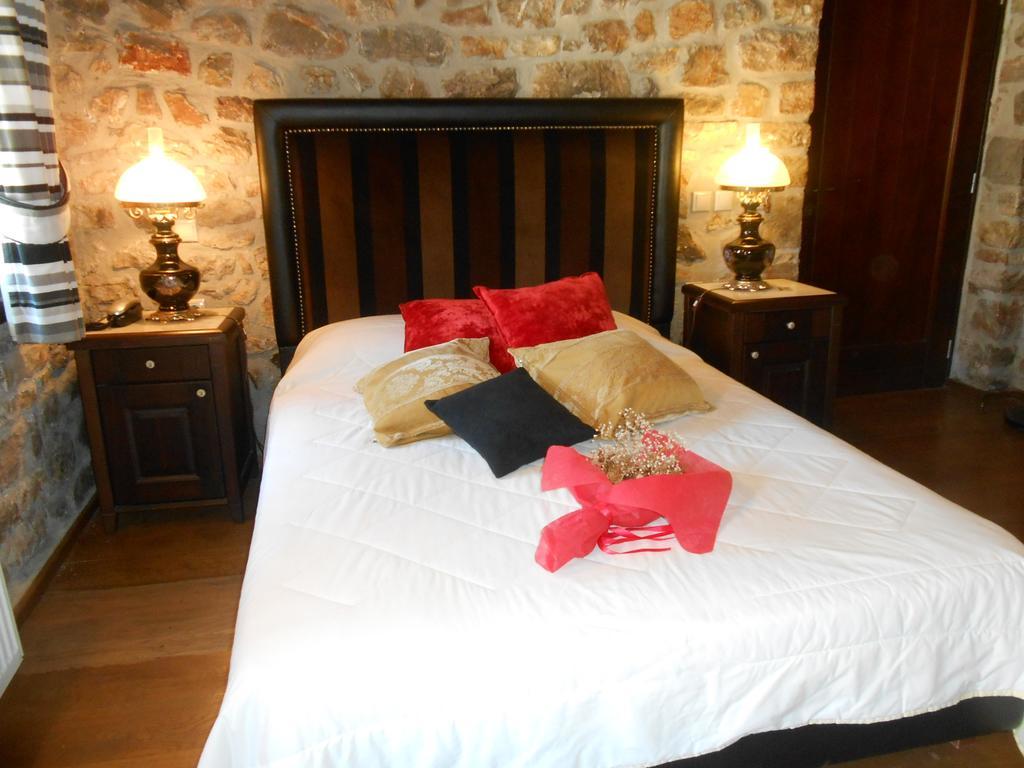 Oihalia Guesthouse Fidhákia Екстериор снимка