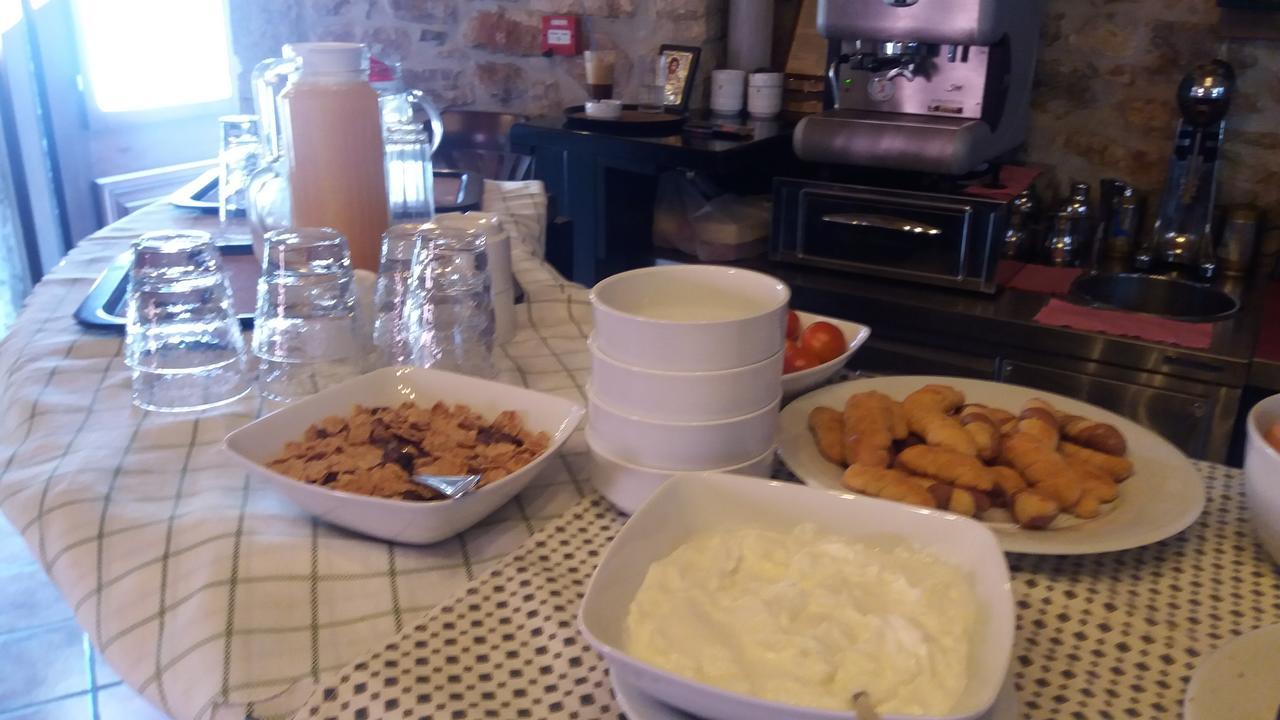 Oihalia Guesthouse Fidhákia Екстериор снимка